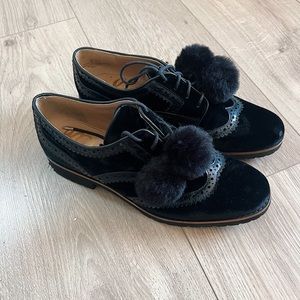 Sam Edelman loafers with removable pom-poms( US 8)!